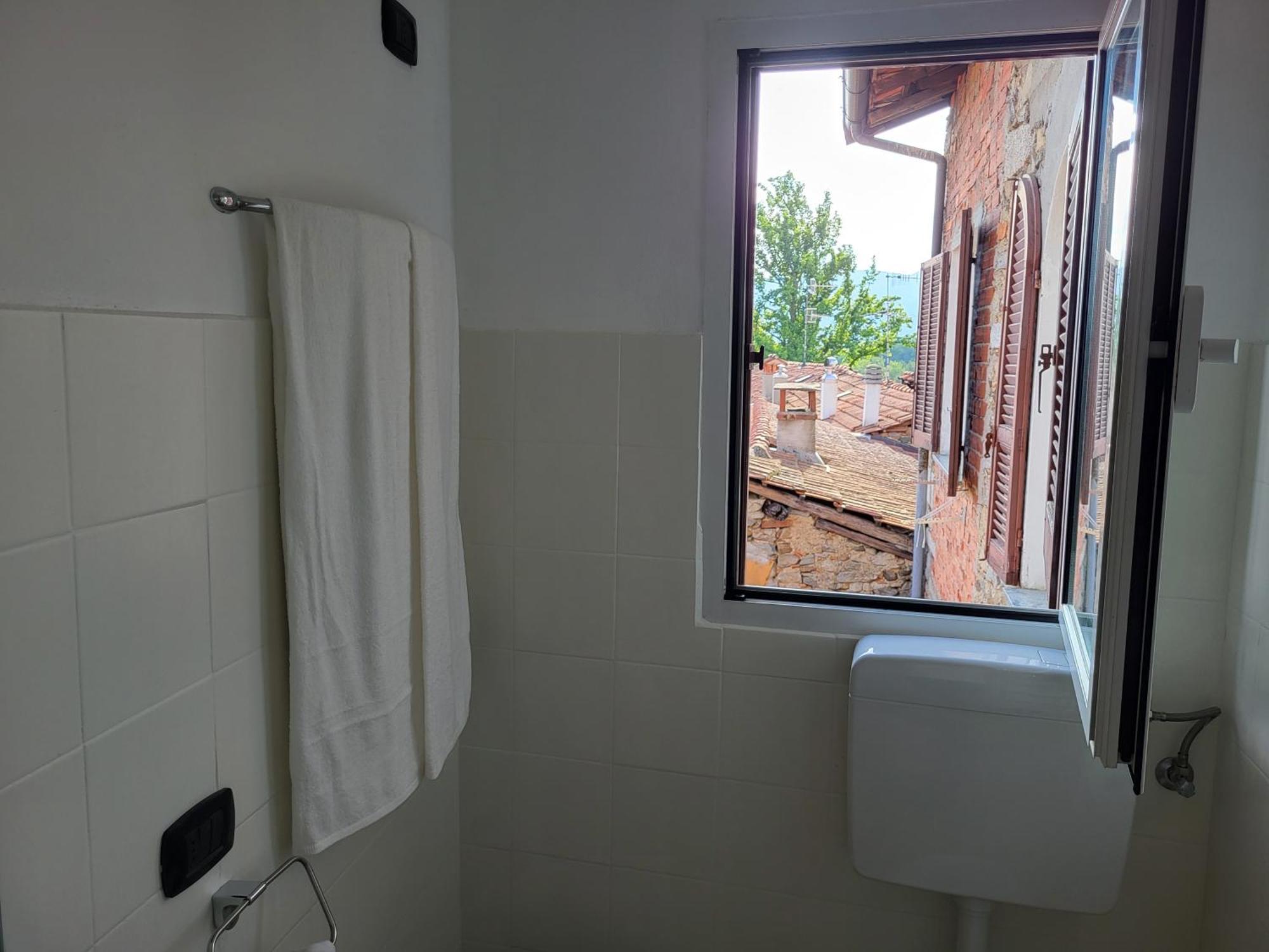 Casa Onorina, Relax E Tranquillita Sul Lago D'Orta Bolzano Novarese Exterior photo
